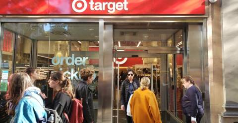 Target Opens On Ues