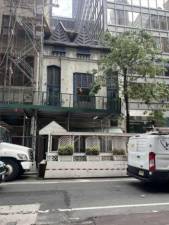 The E. 52nd St. building that housed haute cuisine heavyweight La Grenouille, pictured above, has been sold to the owner of the famed Beijing-based restaurant franchise Quanjude.