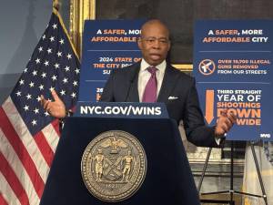 Hey, what can i do? Mayor Eric Adams says it is beyond his control to push for tax credits for teachers and first responders fpr police, fire and EMTS who live outside the congestion pricing zone and drive personal cars to work. MTA Chairman Janno Lieber urged individuals to seek relief from their employers. But Adams says don’t look to the city for relief.