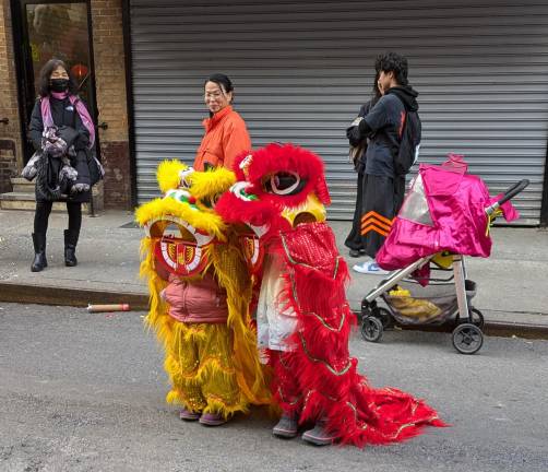 Little lions on Mott Street.