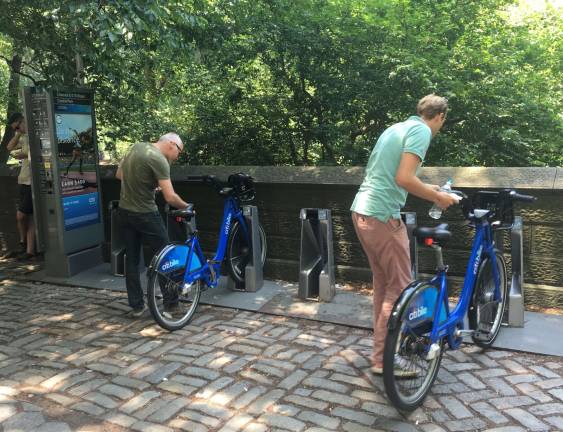 This Citi Bike station displaced benches along Central Park on Fifth Avenue between 78th and 79th Streets. Photo: Ben Schneier