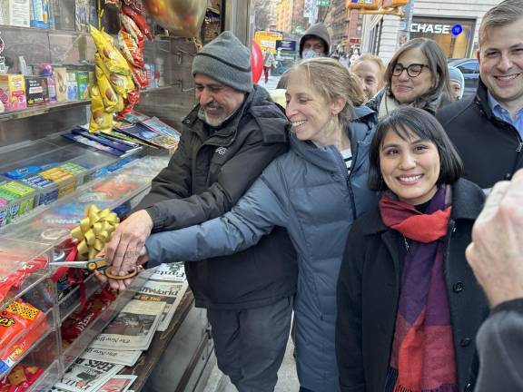 Topia and his many advocates cut the red ribbon wrapping his newsstand, signaling a new future for the decades-old UWS fixture.