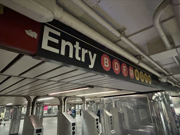 <b>The entrance to the Brooklyn-bound F-train platform where the incident occurred. </b>