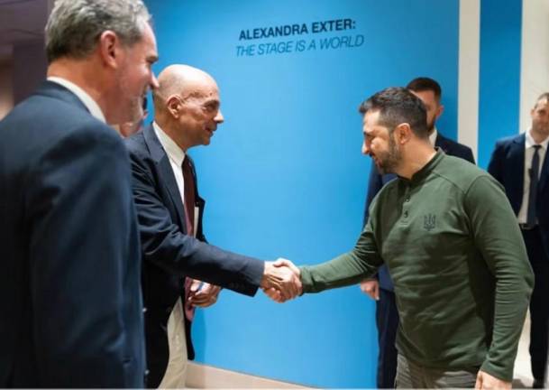 Ukrainian Museum director Peter Doroshenko (left) greets Ukrainian President Volodymyr Zelensky on Sept. 23, 2024. While in town for the UN General Assembly, Zelensky stopped by the museum to celebrate the opening of a four-month exhibit by two avant garde Ukrainian artists.