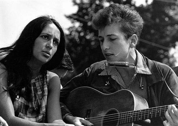 In his younger days, Bob Dylan dated Joan Baez, but proved to be a less than stellar boyfriend.