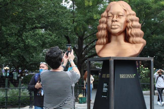 Vandalized Breonna Taylor Statue Stolen
