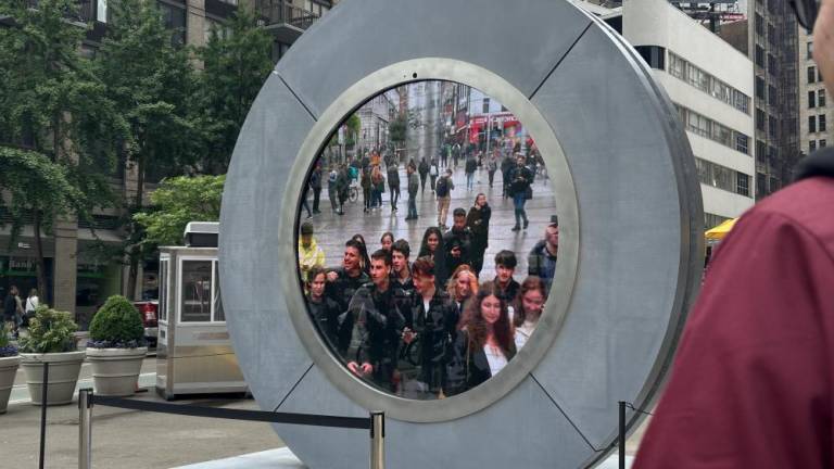 The portal from New York City’s Flatiron at the junction of Broadway, Fifth Avenue and 23rd Street that connects to Dublin at the corner of North Earl Street and O’Connell Street features sight but some said they would have liked it to incorporate sound as well. Photo: Alessia Girardin.