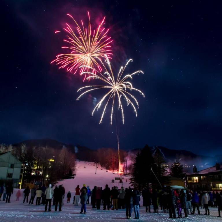 $!Fireworks at Smugglers’ Notch